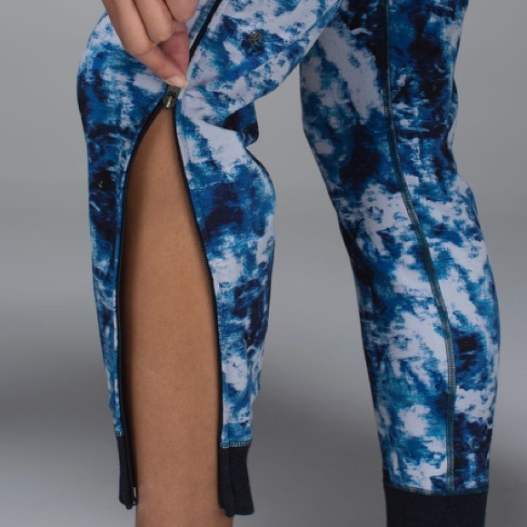lululemon athletica Pants - Lululemon No Sweat Pants Tie Dye Side Zip Up EUC